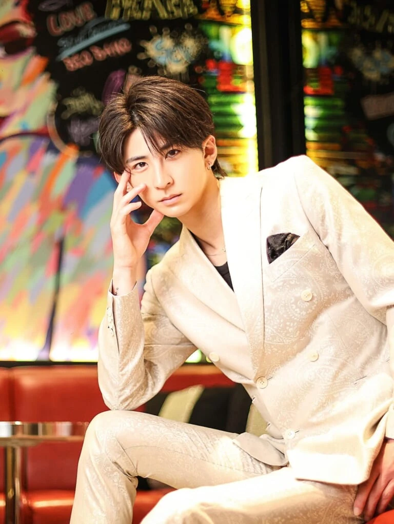 恋リア出身ホスト・前田俊とは？整形の噂や現在、RHYTHMでの再出発に迫る：「しゅん」RHYTHM｜歌舞伎町/ホストクラブ